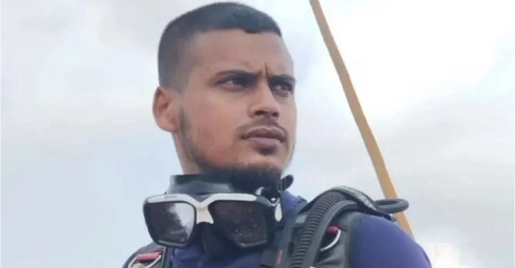 নারায়ণগঞ্জে নদীতে নিখোঁজ রাষ্ট্রীয় পদকপ্রাপ্ত ফায়ার সার্ভিসের ডুবুরি